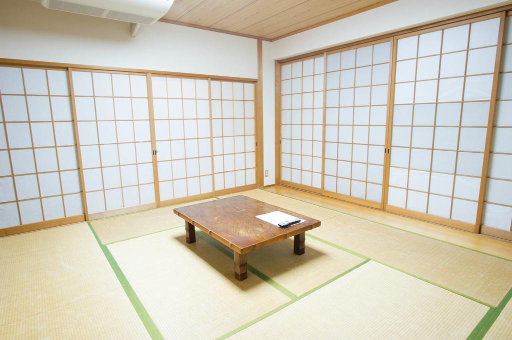 駅前山小屋a-Yard Ome الغرفة الصورة