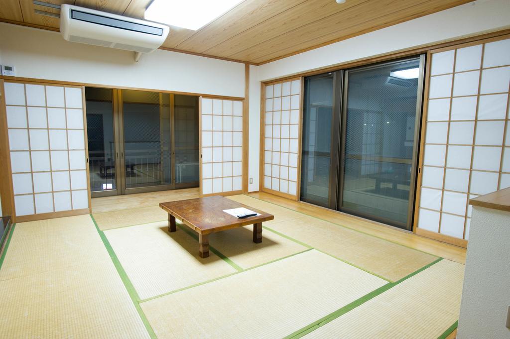駅前山小屋a-Yard Ome المظهر الخارجي الصورة