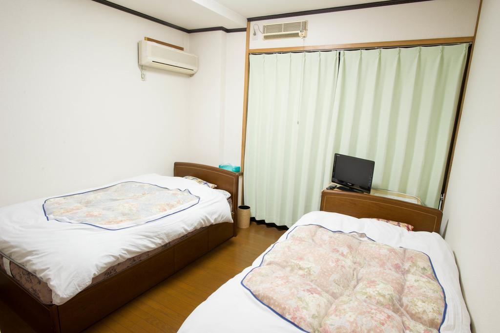 駅前山小屋a-Yard Ome الغرفة الصورة